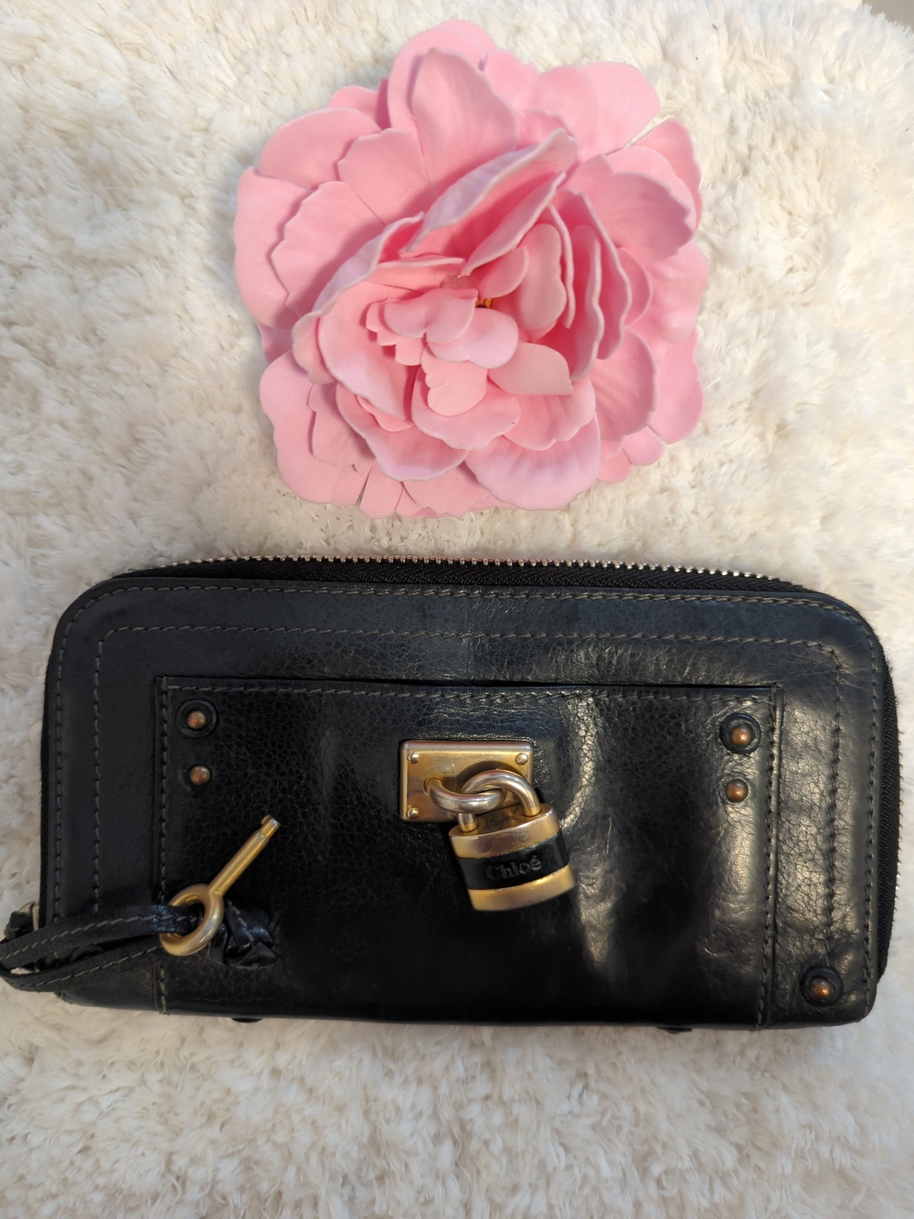 Chloe Paddington Black Leather Zippy Zip Around Wallet with Gold Padlock And Key